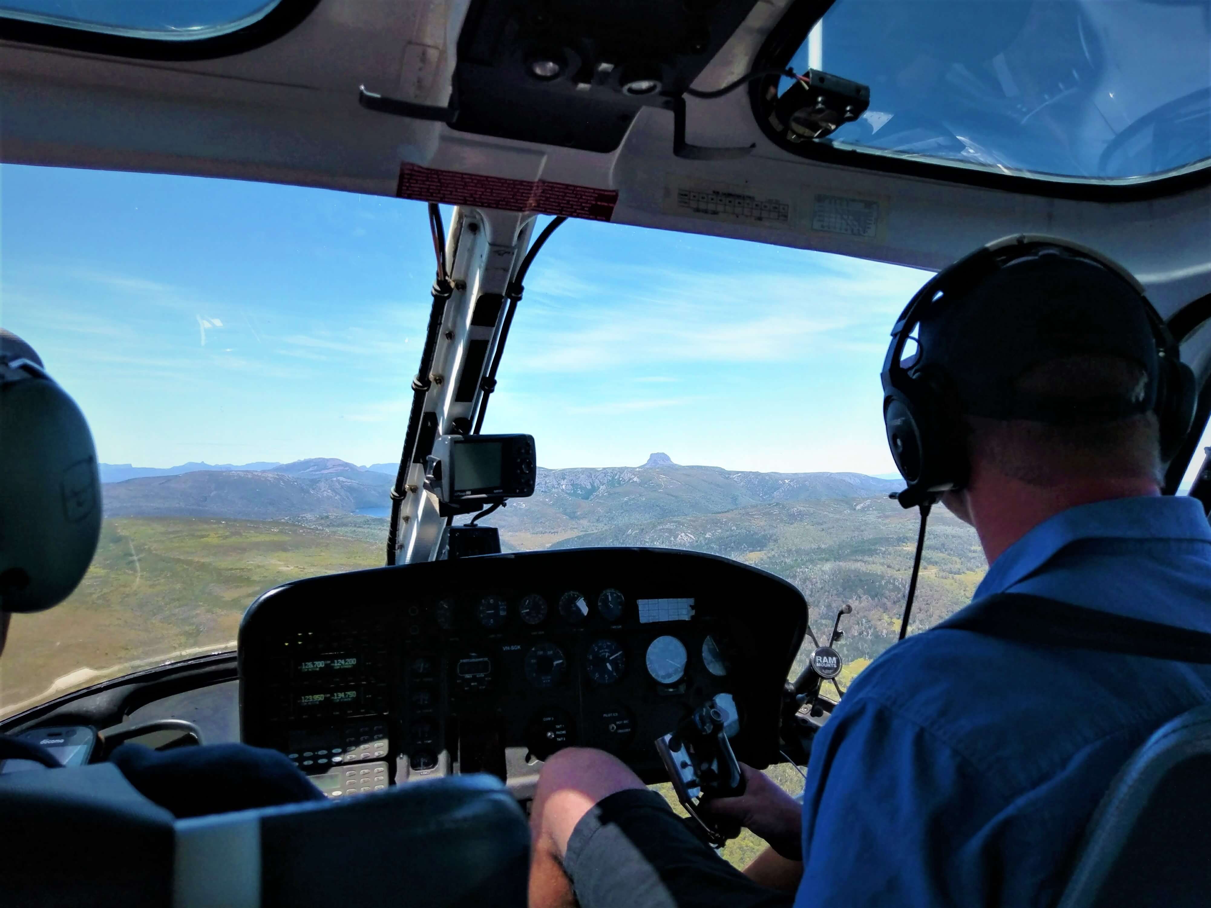 Helicopter Tour in Cradle Mountaina